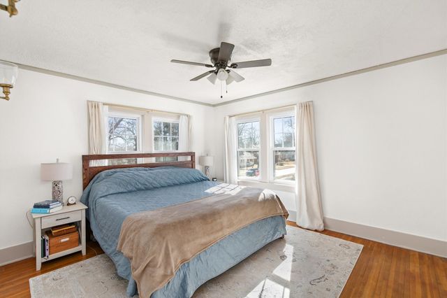 901 N B Street, Indianola, IA 50125