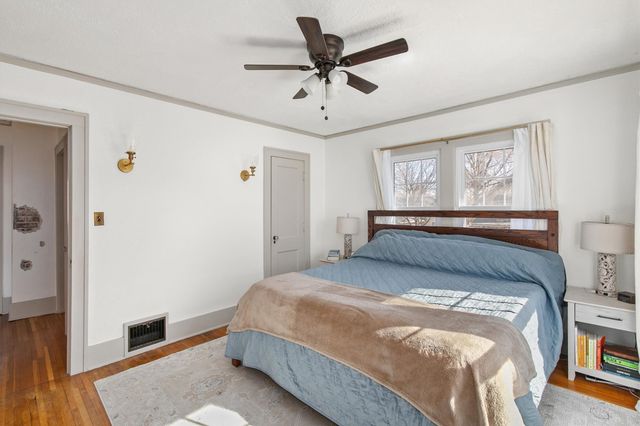 901 N B Street, Indianola, IA 50125