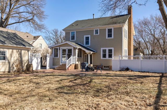 901 N B Street, Indianola, IA 50125