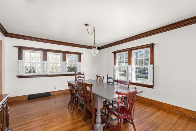 901 N B Street, Indianola, IA 50125