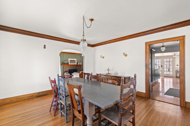 901 N B Street, Indianola, IA 50125