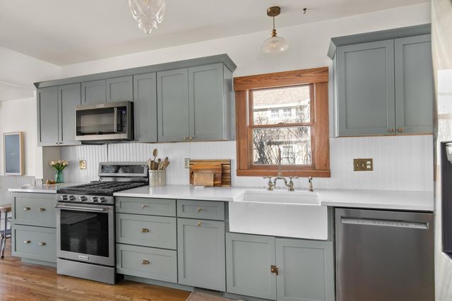 901 N B Street, Indianola, IA 50125