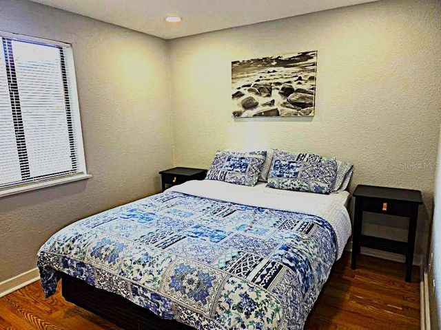 6886 49TH AVENUE N, St Petersburg, FL 33709