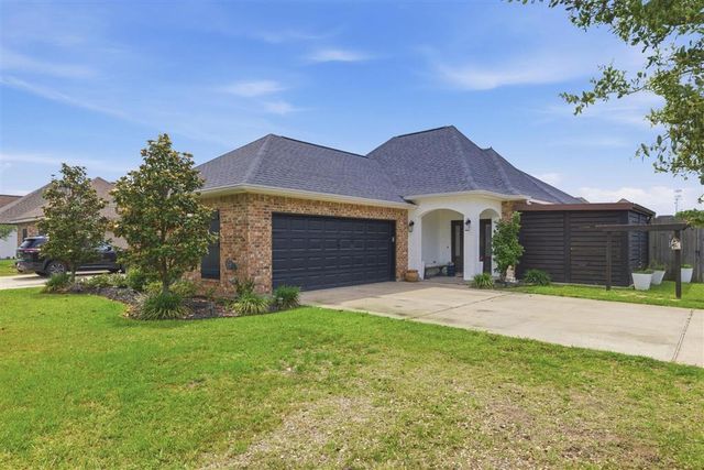 1040 Michelle Dr Drive, Sulphur, LA 70663