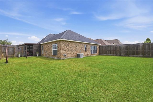 1040 Michelle Dr Drive, Sulphur, LA 70663
