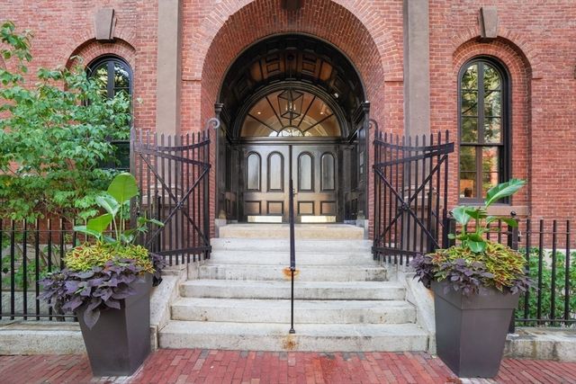 21 Father Francis Gilday St 402, Boston, MA 02118
