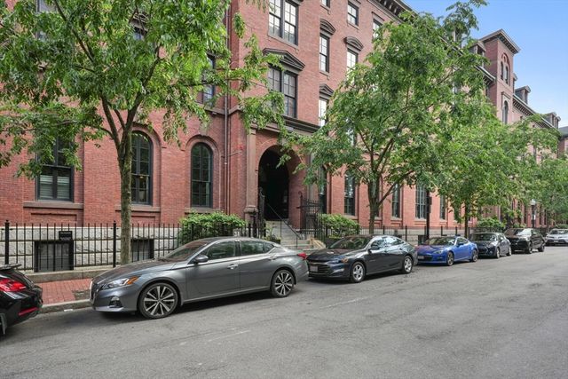 21 Father Francis Gilday St 402, Boston, MA 02118