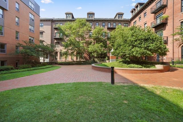 21 Father Francis Gilday St 402, Boston, MA 02118