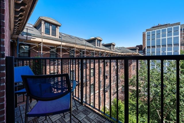 21 Father Francis Gilday St 402, Boston, MA 02118