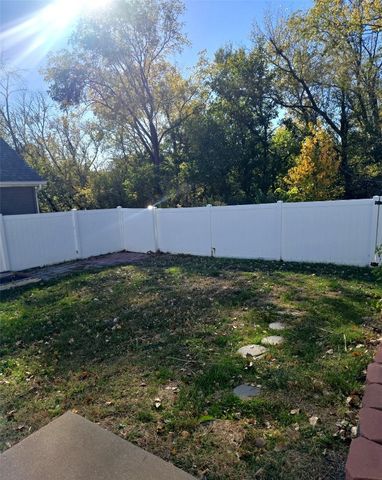 6701 Stonybrook Lane NE, Cedar Rapids, IA 52402