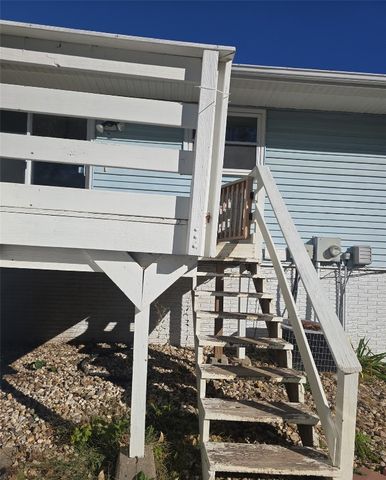 6701 Stonybrook Lane NE, Cedar Rapids, IA 52402