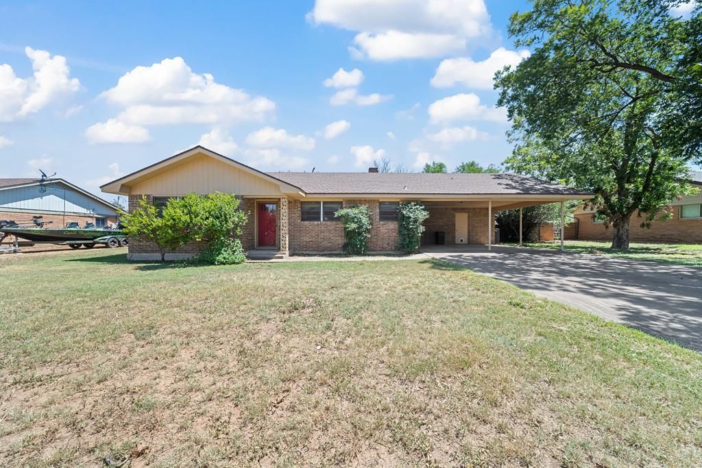 2510 E 24th St, Big Spring, TX 79720