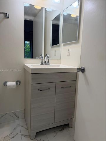 1551 SW 135th Ter 311G, Pembroke Pines, FL 33027