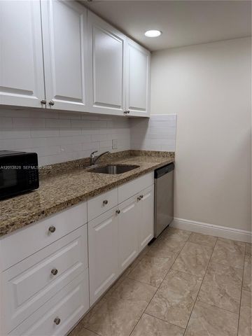 1551 SW 135th Ter 311G, Pembroke Pines, FL 33027