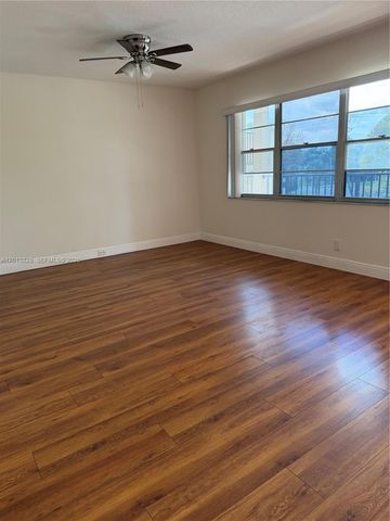 1551 SW 135th Ter 311G, Pembroke Pines, FL 33027
