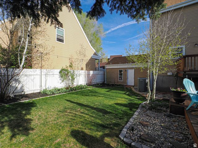 734 E GABLES ST, Midvale, UT 84047