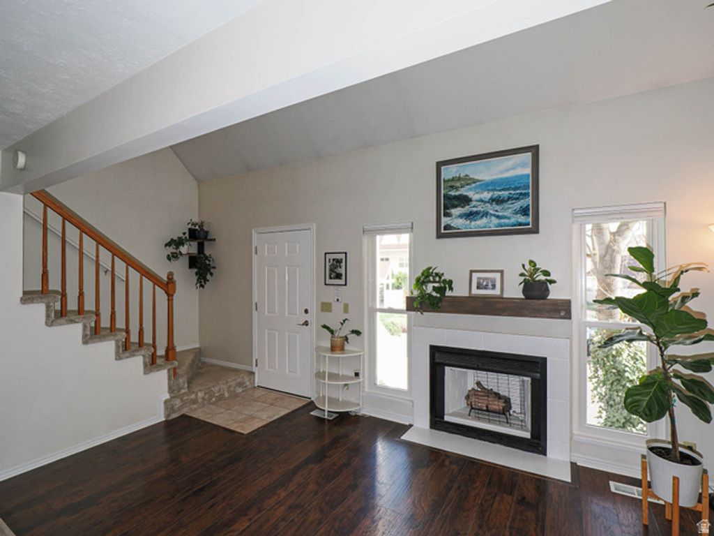 Image 12 of property listing at 734 E GABLES ST, Midvale, UT 84047