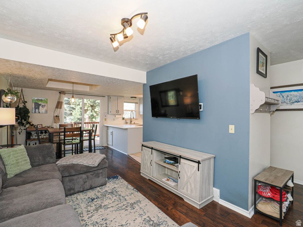 Image 16 of property listing at 734 E GABLES ST, Midvale, UT 84047