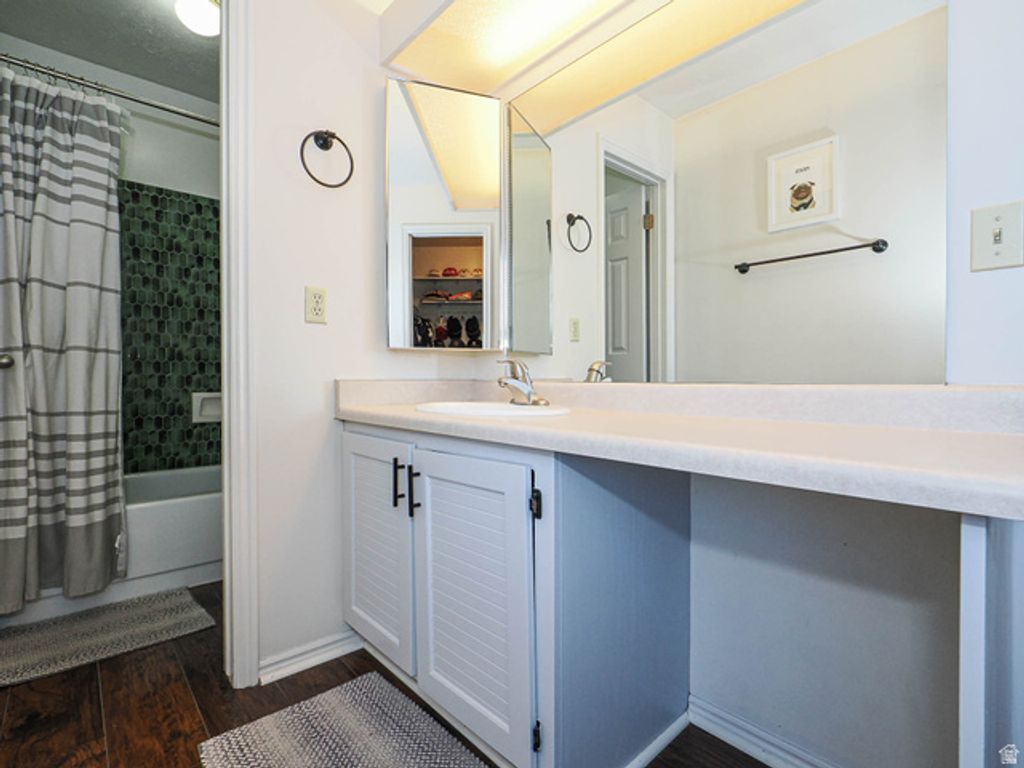 Image 23 of property listing at 734 E GABLES ST, Midvale, UT 84047
