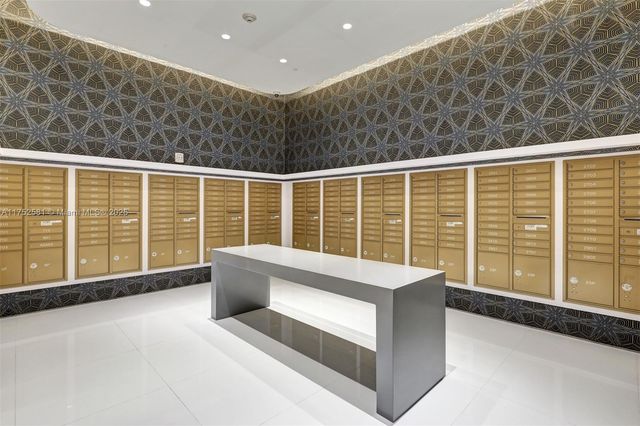 501 NE 31st St 910, Miami, FL 33137