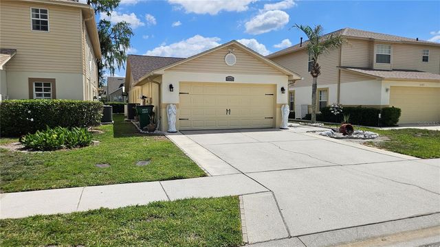 6053 GENTLE BEN CIRCLE, Wesley Chapel, FL 33544