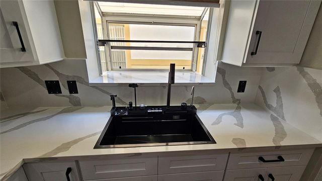 6053 GENTLE BEN CIRCLE, Wesley Chapel, FL 33544