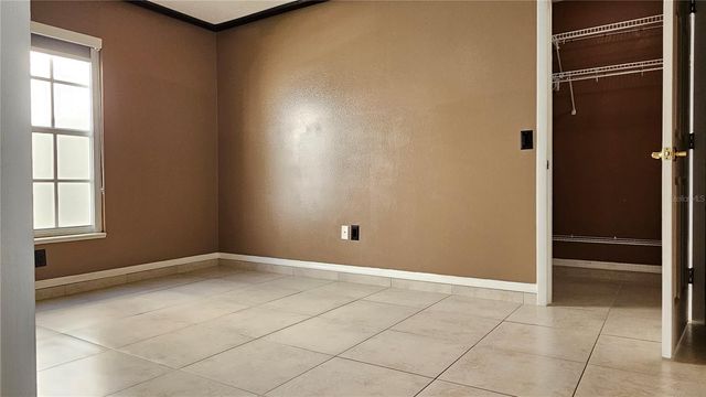 6053 GENTLE BEN CIRCLE, Wesley Chapel, FL 33544