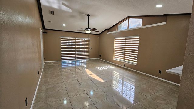 6053 GENTLE BEN CIRCLE, Wesley Chapel, FL 33544