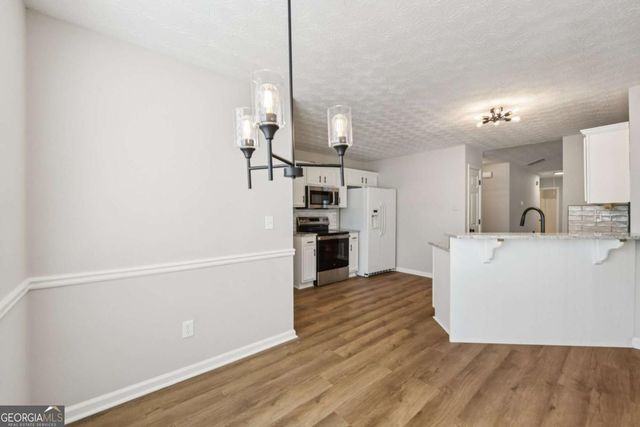 7091 Greenridge Drive, Loganville, GA 30052