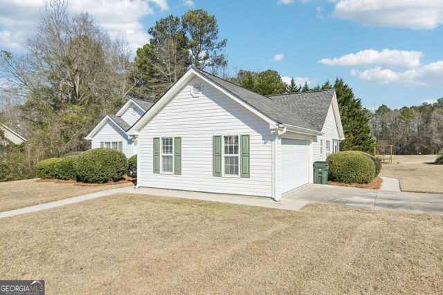 7091 Greenridge Drive, Loganville, GA 30052