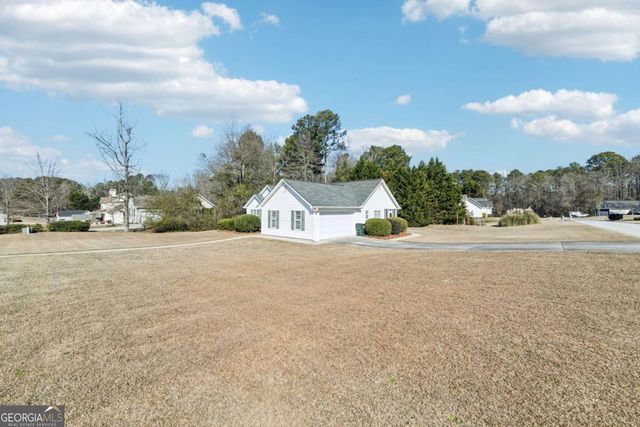 7091 Greenridge Drive, Loganville, GA 30052