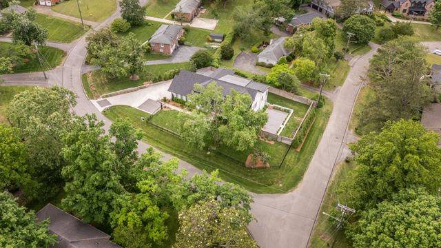 4401 Milesdale Ct, Nashville, TN 37204
