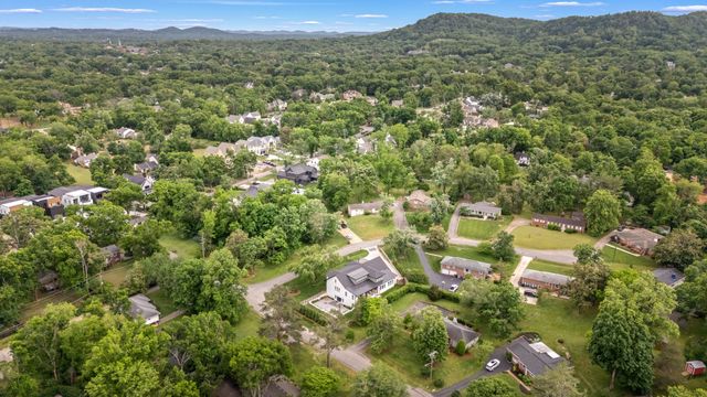 4401 Milesdale Ct, Nashville, TN 37204