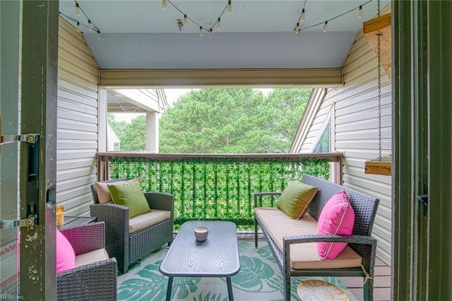 742 Brookside DR # 303, Newport News, VA 23602