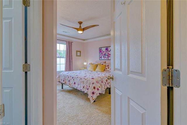 742 Brookside DR # 303, Newport News, VA 23602