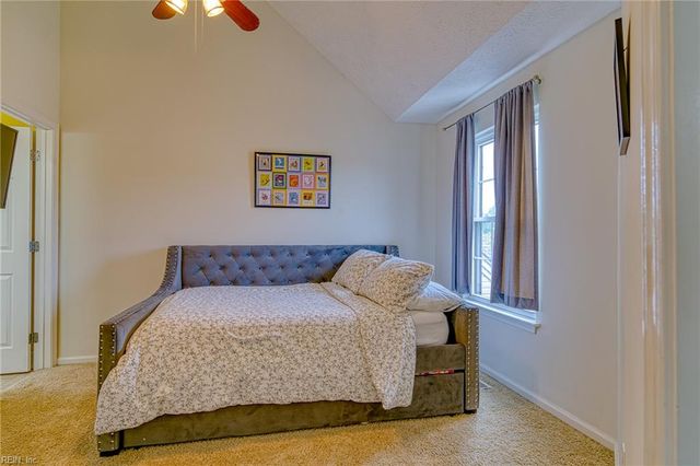 742 Brookside DR # 303, Newport News, VA 23602