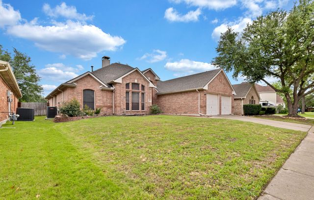 6305 Clear Pool Drive, Arlington, TX 76018