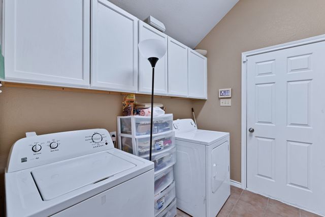 6305 Clear Pool Drive, Arlington, TX 76018