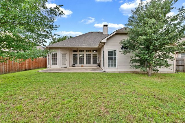 6305 Clear Pool Drive, Arlington, TX 76018