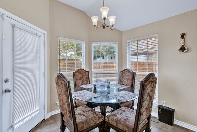 6305 Clear Pool Drive, Arlington, TX 76018