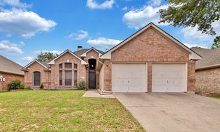 6305 Clear Pool Drive, Arlington, TX 76018