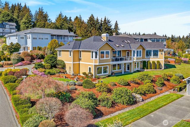 4621 Tanner View Drive, Clinton, WA 98236