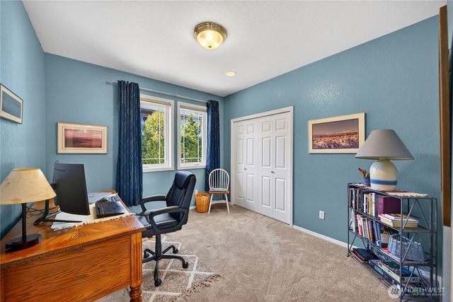 4621 Tanner View Drive, Clinton, WA 98236