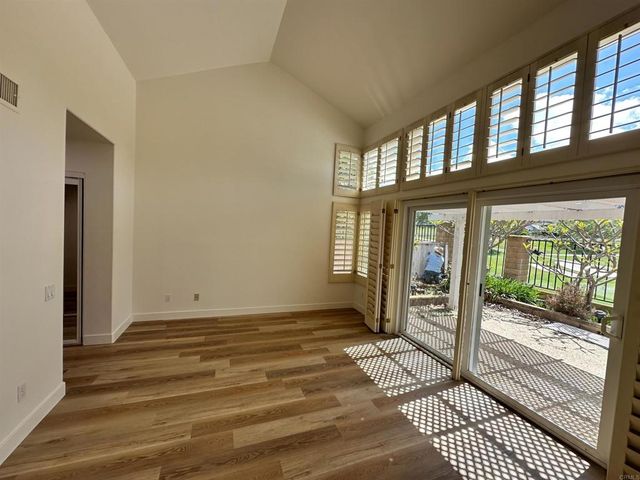 1043 Cordoba Way, Vista, CA 92081