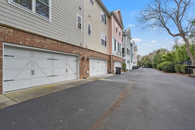 656 Coleman Boulevard 202, Mount Pleasant, SC 29464