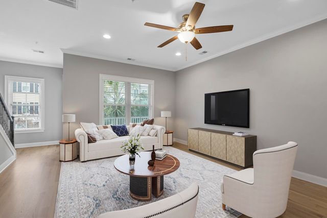 656 Coleman Boulevard 202, Mount Pleasant, SC 29464