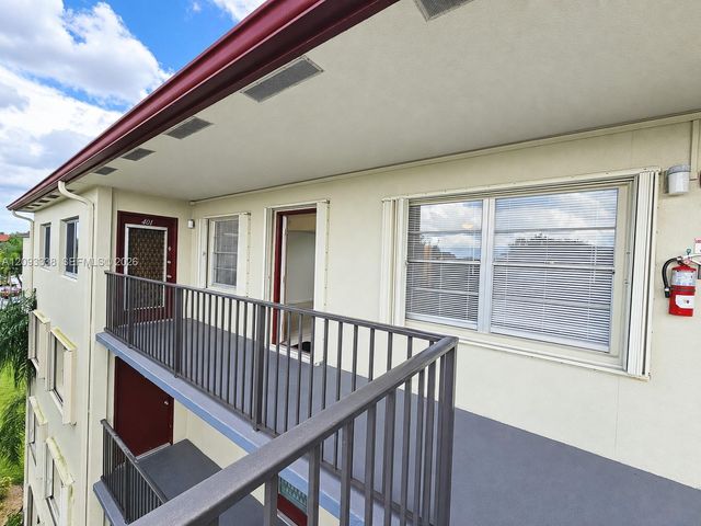 13250 SW 7th Court 402L, Pembroke Pines, FL 33027