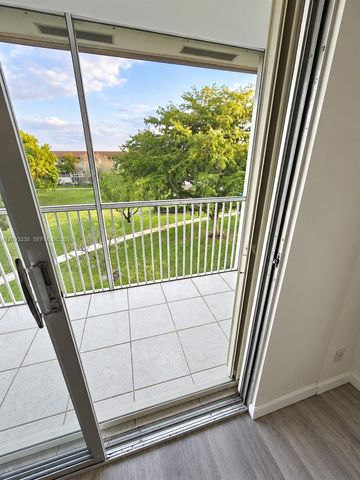 13250 SW 7th Court 402L, Pembroke Pines, FL 33027