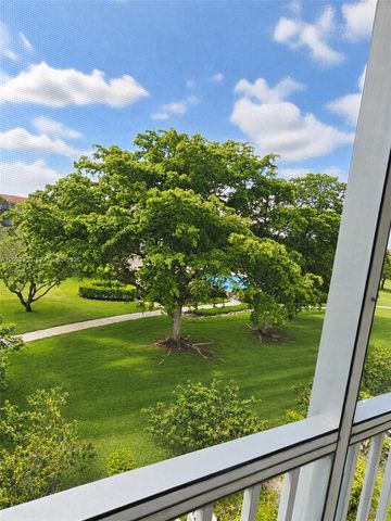 13250 SW 7th Court 402L, Pembroke Pines, FL 33027