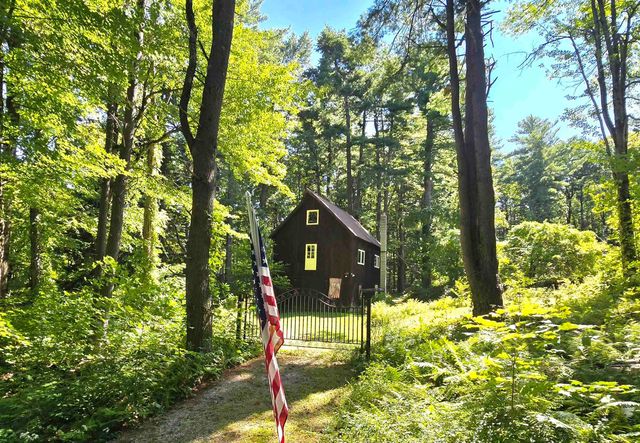11 Rangeway Road, Deering, NH 03244